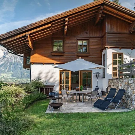 Villa Hauskitz *