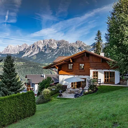 Hauskitz Villa *